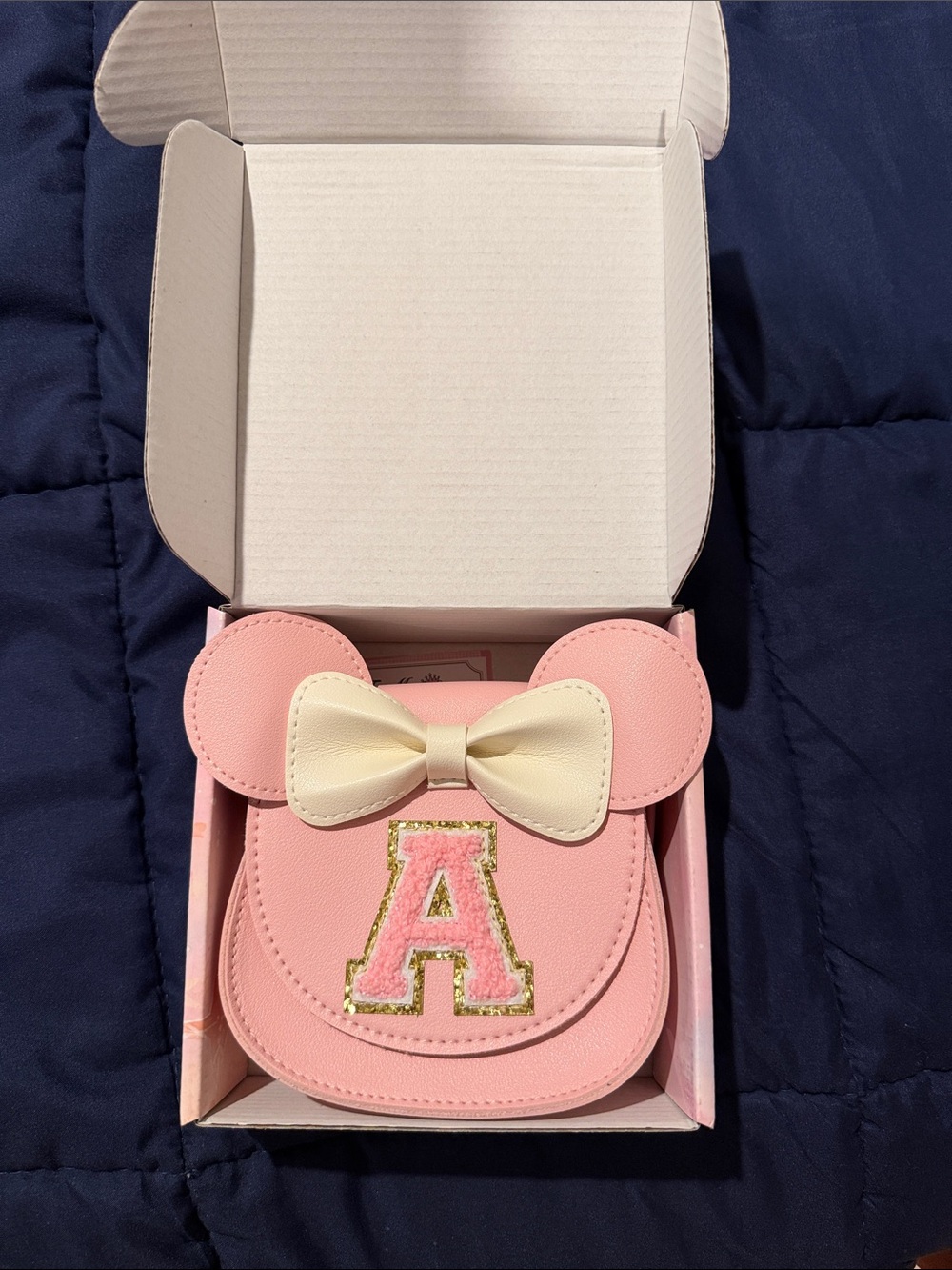 Amazon Pink Kids Mouse Crossbody Bag with Cream Bow and Sparkle A